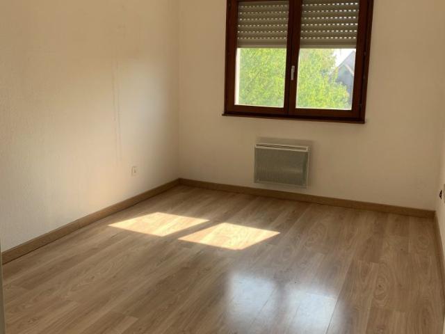 Mignon F 2 de 44M2 cuisine équipée au centre ville