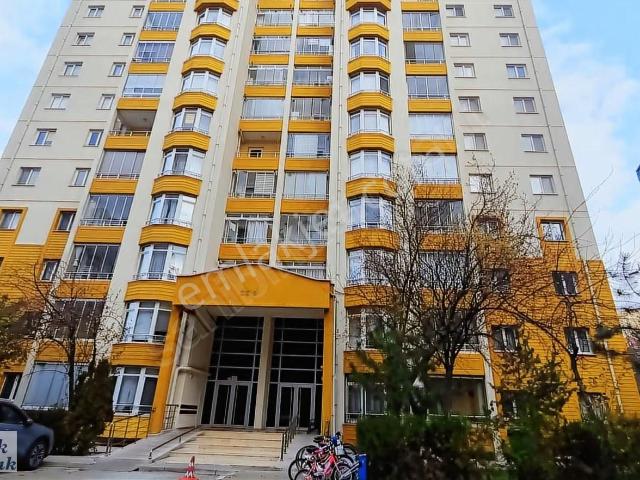 Migros Çarşı Yanı Merkezi Konum Satılık 4+1