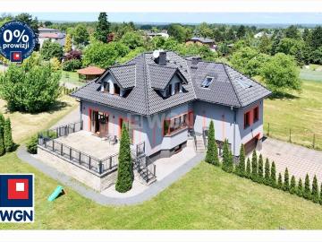 Ekskluzywny dom wolnostojący 331 m2 na dużej działce 1575 m2