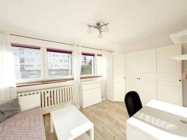 Mikrokawalerka 19,20 m² z oddzielną kuchnią na wynajem Zielona Góra, Centrum