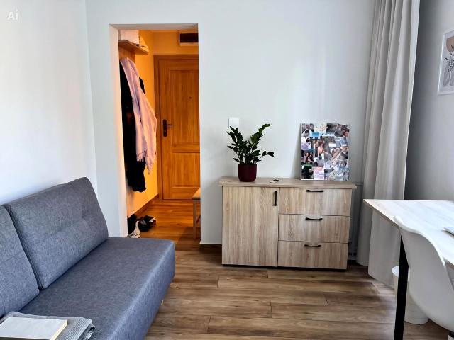 Mikrokawalerka 20 m² z kuchnią z oknem na wynajem Wrocław