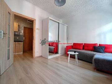 Mikrokawalerka 24,93 m² z aneksem kuchennym na wynajem Wałbrzych, Śródmieście