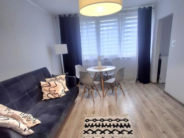 Mikrokawalerka 24 m² z oddzielną kuchnią na wynajem ul. Topolowa, Kościerzyna