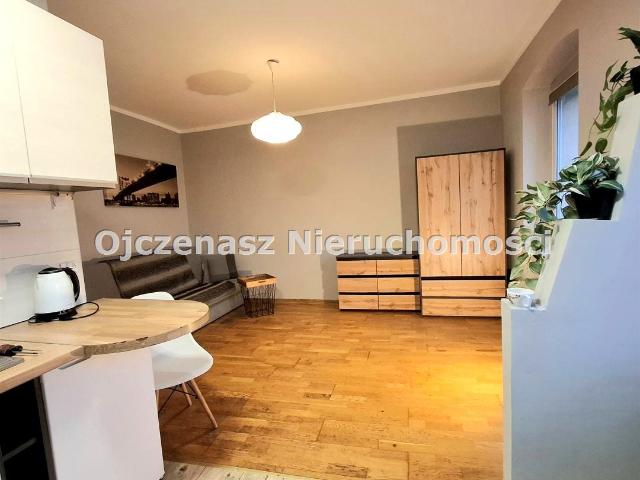 Mikrokawalerka kawalerka z aneksem kuchennym 24 m² na wynajem Bydgoszcz, Okole