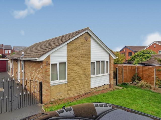 Milton Close, Calder Grove WF4, 2 bed detached bungalow to rent, £1,150 pcm | PrimeLocation