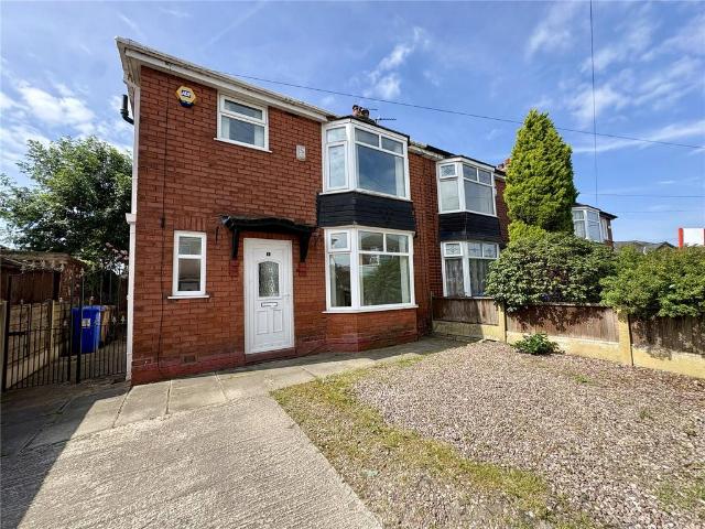 Milton Avenue, Droylsden, Manchester. 3 bed semi detached house to rent £1,275 pcm £294 pw