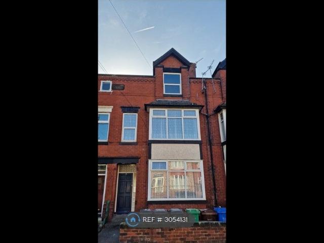 Milton Grove, Manchester M16, 1 bed flat to rent, £820 pcm | PrimeLocation
