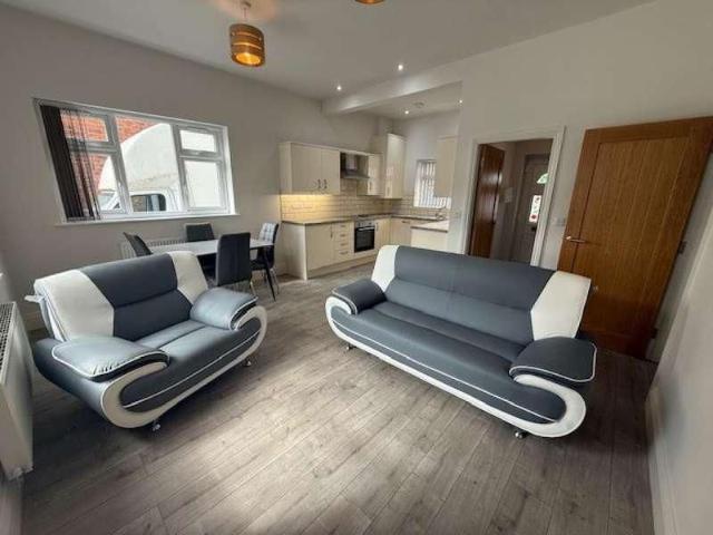 Milton House, Binningtons Gardens, Hull, HU10