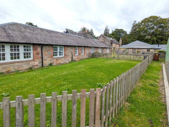 Milton Mill, Penicuik, Midlothian EH26, 2 bed cottage to rent, £1,125 pcm | PrimeLocation