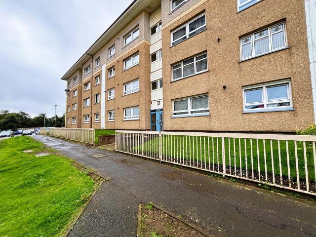 Milton Street, Airdrie ML6, 3 bed flat to rent, £825 pcm | PrimeLocation