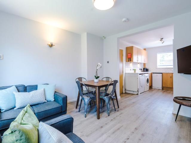 Milton Place, Newcastle NE2, 4 bed terraced house to rent, £693 pppm | PrimeLocation