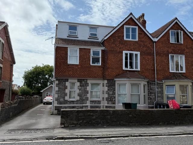 Milton Road, Weston Super Mare BS23, 2 bed flat to rent, £1,050 pcm | PrimeLocation