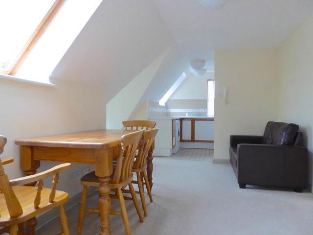 Milton Road, Cambridge, CB4 1 bed apartment to rent £1,400 pcm £323 pw