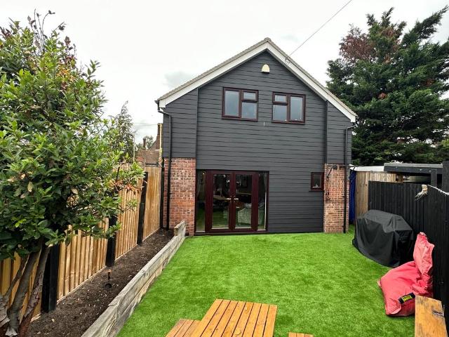 Milton Road, CB4 2 bed house to rent £1,735 pcm £400 pw