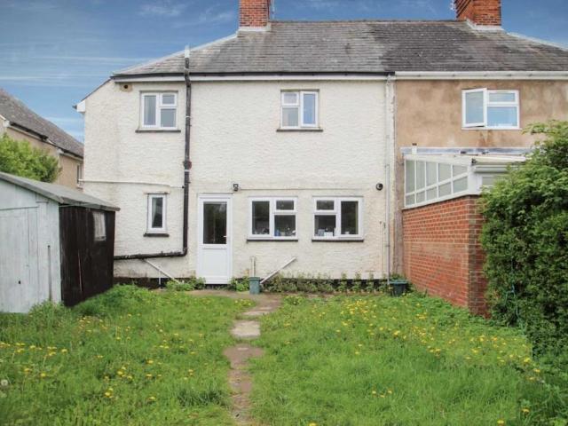 Milton Road, Cowley *Student Property. 4 bed semi detached house to rent £2,880 pcm £665 pw