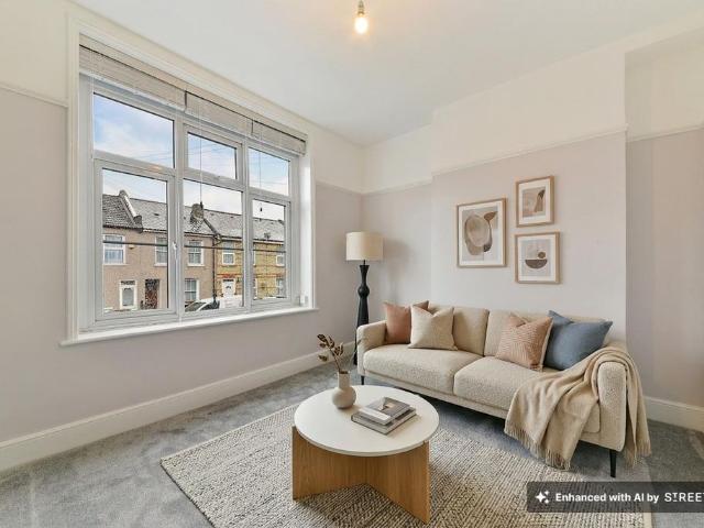Milton Road, Croydon, CR0 2 bed flat to rent £1,850 pcm £427 pw