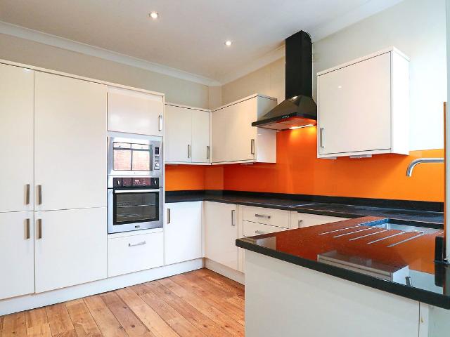 Milton Road, London W7, 2 bed flat to rent, £2,150 pcm | PrimeLocation