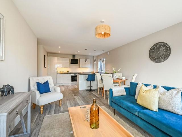 Milton Road, Portsmouth PO3, 1 bed flat to rent, £1,100 pcm | PrimeLocation