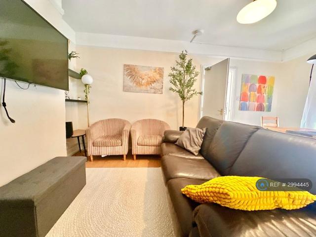 Milton Road, Southampton, SO15 3 bed flat to rent £2,200 pcm £508 pw