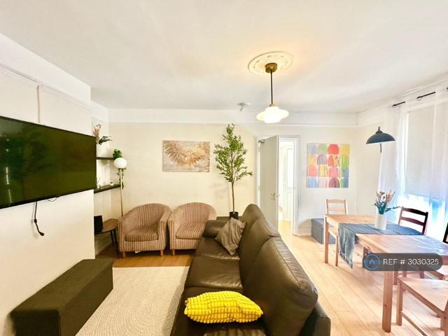 Milton Road, Southampton, SO15 3 bed flat to rent £2,600 pcm £600 pw