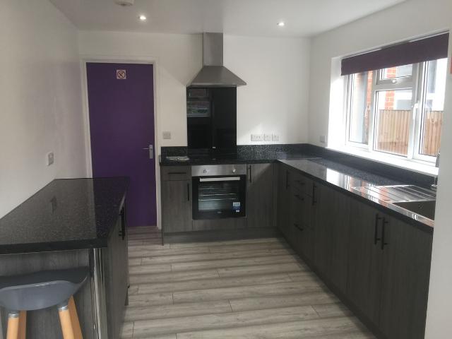 Milton Road, Southampton SO15, 4 bed shared accommodation to rent, £1,600 pcm | PrimeLocation