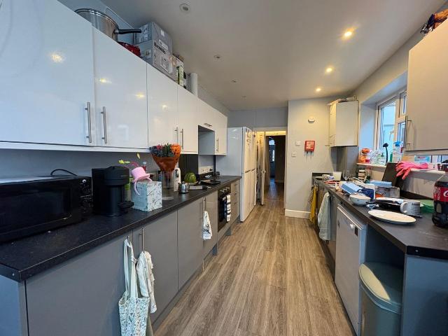 Milton Road, Southampton SO15, 5 bed semi detached house to rent, £2,400 pcm | PrimeLocation