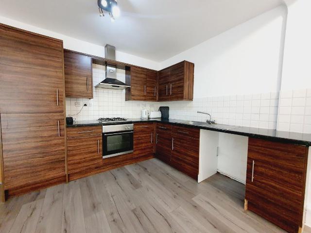 Milton Road, Southsea, Hampshire PO4, 3 bed flat to rent, £1,275 pcm | PrimeLocation