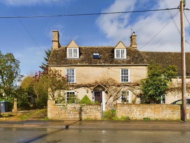 Milton under Wychwood, Chipping. 3 bed semi detached house to rent £2,150 pcm £496 pw