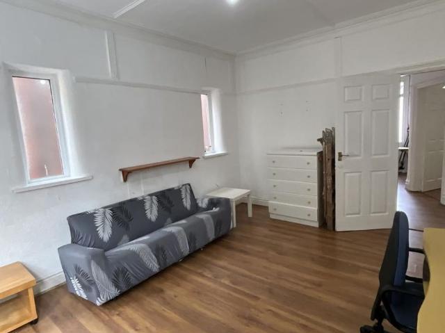 Milverton Road, Manchester, M14