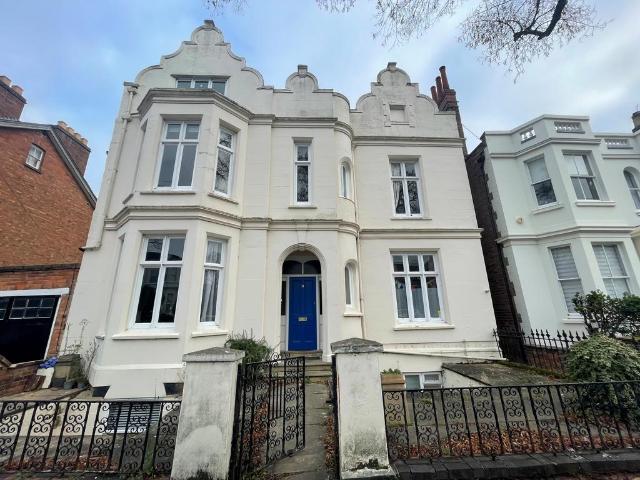 Milverton Terrace, Leamington Spa, CV32 2 bed flat to rent £1,250 pcm £288 pw