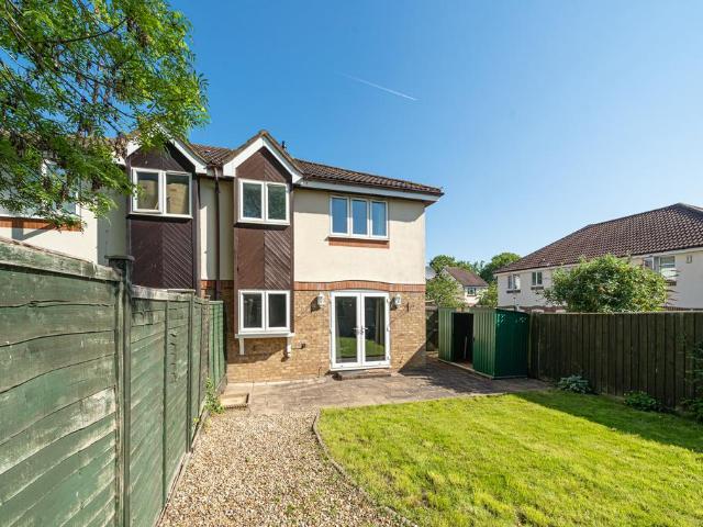 Milward Gardens, Binfield RG12 1 bed house to rent £2,400 pcm £554 pw