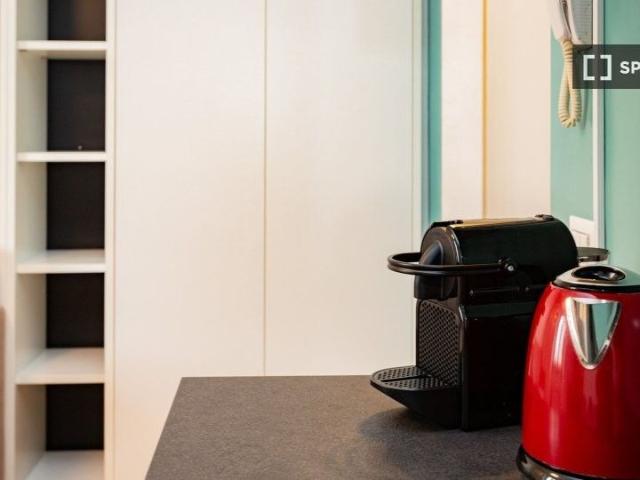 milan, Lombardy 20127