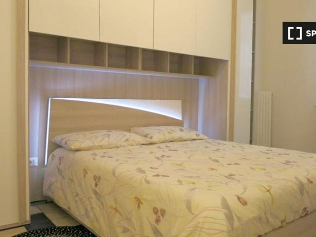 milan, Lombardy 20137