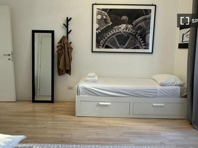 milan, Lombardy 20136