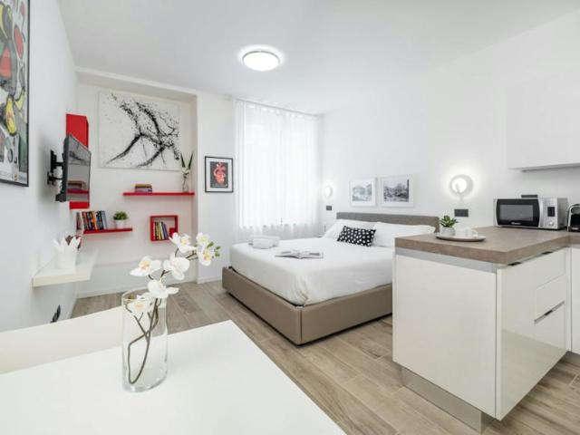 Milan Milan 20123 105338616