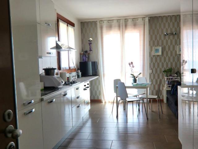 Milano viale Certosa, un appartamento azzurro come il cielo. 60m² Milano