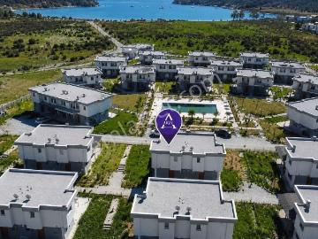 Milas Bodrum Havaalanına Yakın Kazıklı Koyunda 2+1 Villa Satılık