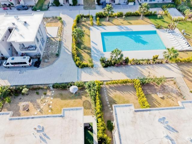 Milas Bodrum Yolu Meşelik Havuzlu Site 2+1 Eşyasız Kiralık Daire