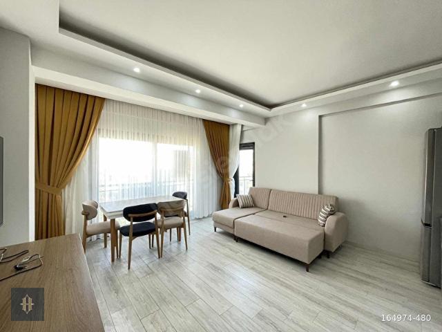 Milas Cumhuriyet'te Satılık 2+1 Daire Harmaya Real Estate