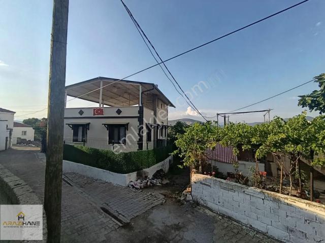 Milas Ekinanbarı Mahallesi Satılık 2 Müstakil Ev Bahçesi