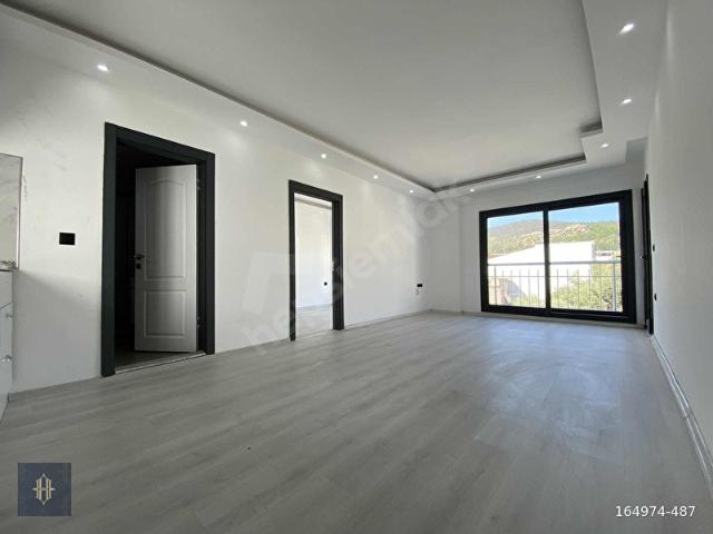 Milas Emek Mahallesinde Satılık 2+1 Daire Harmaya Real Estate