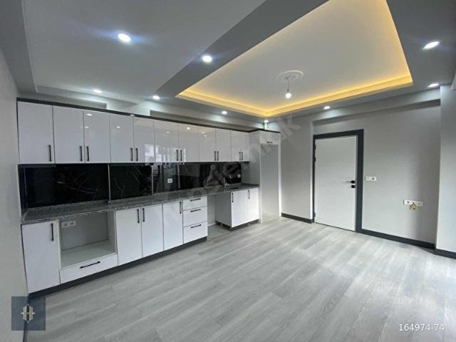 Milas Çevreyolu'nda Satılık 2+1 Daire Harmaya Real Estate