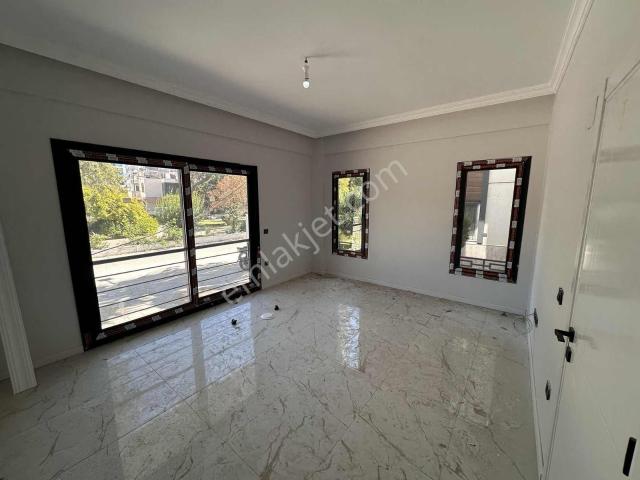 Milas İsmetpaşa Mah Kiralık 2+1 Yerden Isıtmalı Sıfır Daire