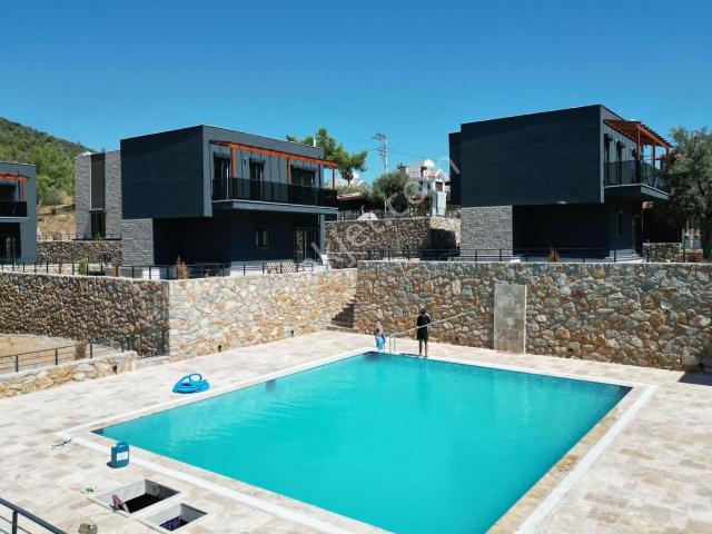 Milas Kıyıkışlacık'ta Kiralık 3+1 Villa Denize 150 Metre