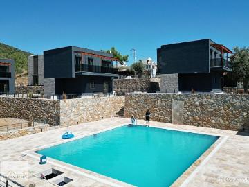 Milas Kıyıkışlacık'ta Kiralık 3+1 Villa Denize 150 Metre