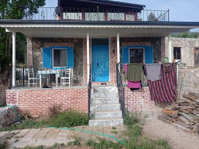 Milas Kazıkli Mahallesinde Satilik Taş Ev