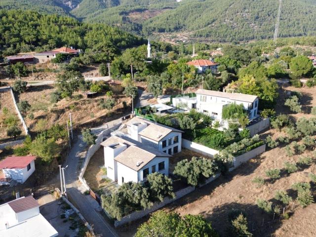 Milas Korucuk'ta Özel Tasarım 5+1 Satılık Dubleks Müstakil Villa