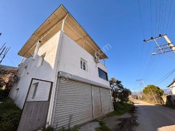 Milas Ovakışlacıkta Ruhsatlı İki Ayrı Konut Bulunan 573 M² Arsa