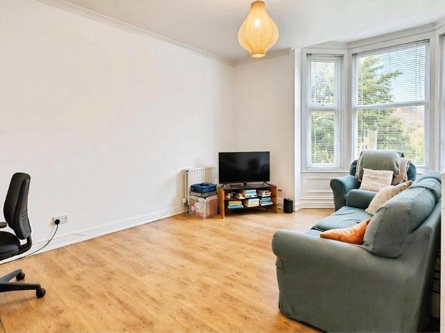 Milbank Road, Darlington, DL3 1 bed flat to rent £650 pcm £150 pw