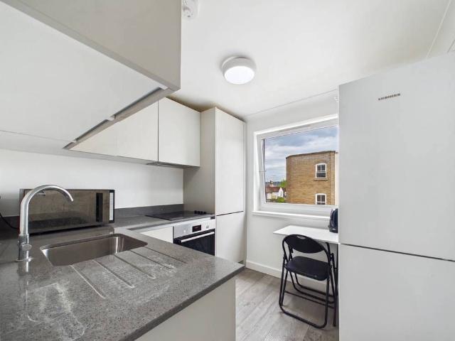 Mildmay Court, Mildmay Road, Chelmsford, Essex, CM2 0DY